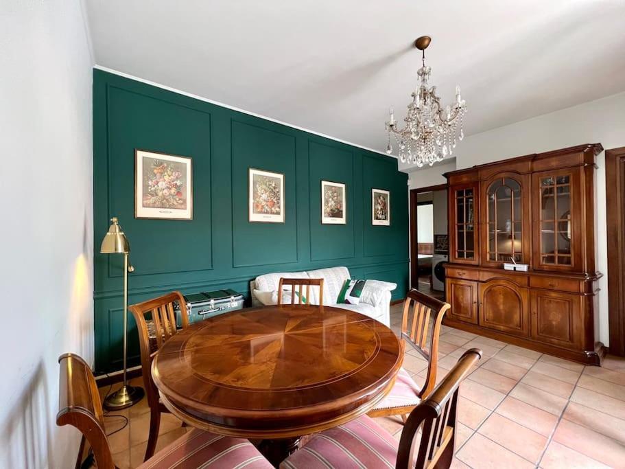 City Center 2 Bedroom Apt Bergame Extérieur photo